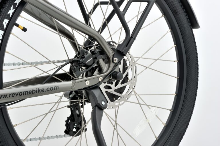 Tektro rear disc brake with 180mm rotor