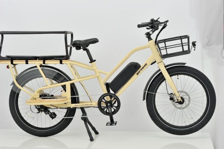 eCargo bike in cream with caboose